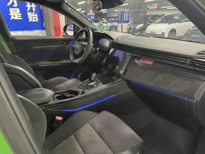 Lynk & Co 05 2021 Model 05+ 2.0TD Performance Package Edition – фото 8