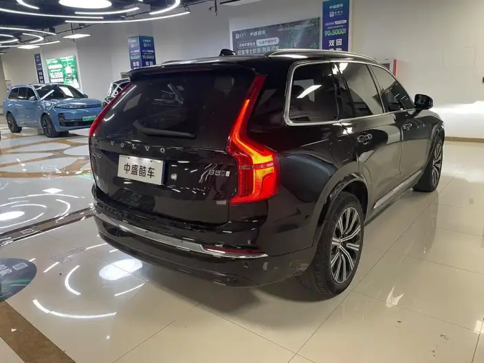 Volvo XC90 2023 Model B5 Zhixing Deluxe Edition 5 seat – фото 4