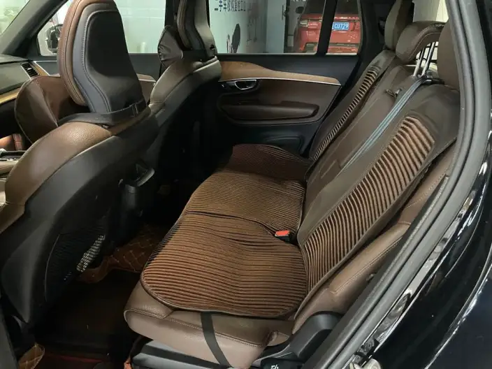 Volvo XC90 2023 Model B5 Zhixing Deluxe Edition 5 seat – фото 10