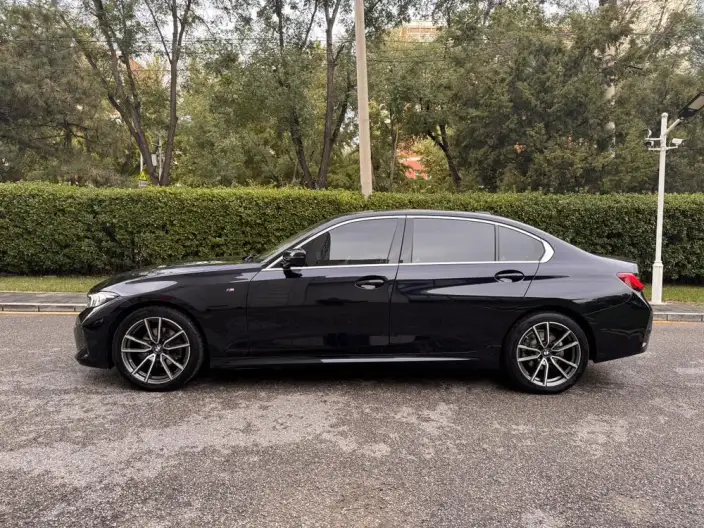 BMW 3 Series 2023 Model 325Li M Sports Set