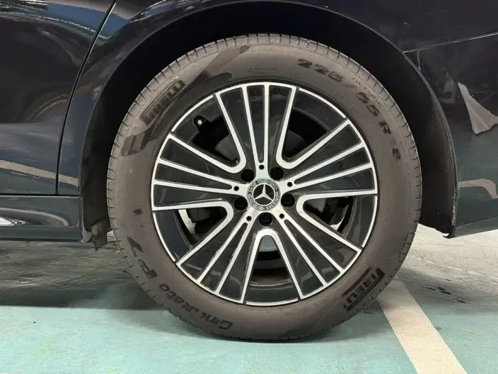 Mercedes-Benz E-Class 2024 Model E 260 L sedan – фото 9