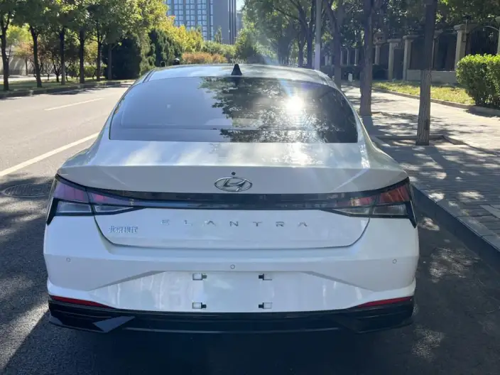 Hyundai Ioniq 2022 Model 1.5L CVT GLX Elite Edition – фото 5