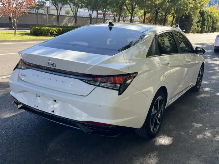 Hyundai Ioniq 2022 Model 1.5L CVT GLX Elite Edition – фото 6