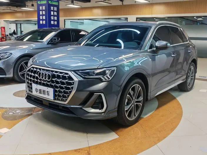 AUDI Q3 2024 Model 40 TFSI Fashion Dynamic Model