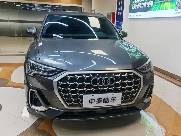 AUDI Q3 2024 Model 40 TFSI Fashion Dynamic Model