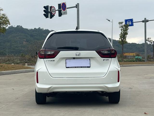 Honda Fit 2022 1.5L CVT Trend with Sunroof – фото 4