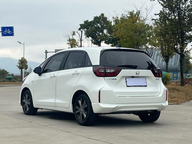 Honda Fit 2022 1.5L CVT Trend with Sunroof – фото 5