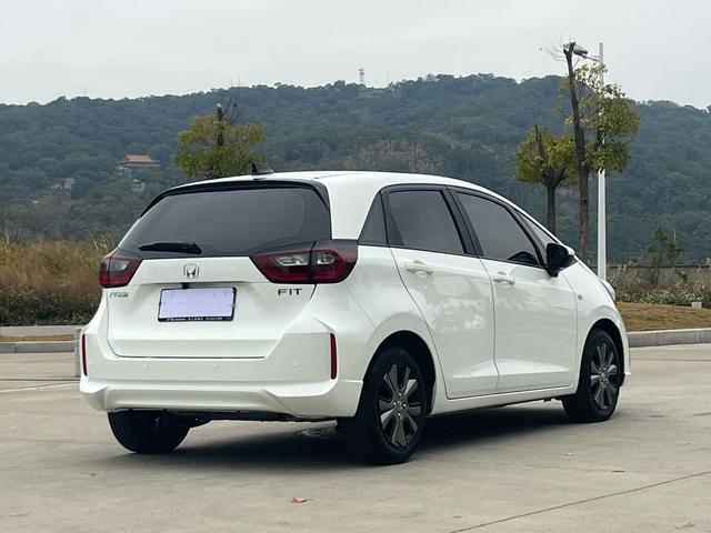 Honda Fit 2022 1.5L CVT Trend with Sunroof – фото 6