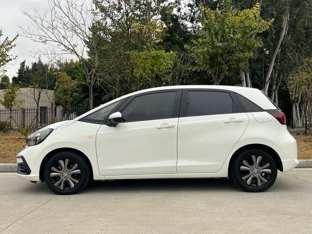 Honda Fit 2022 1.5L CVT Trend with Sunroof – фото 17