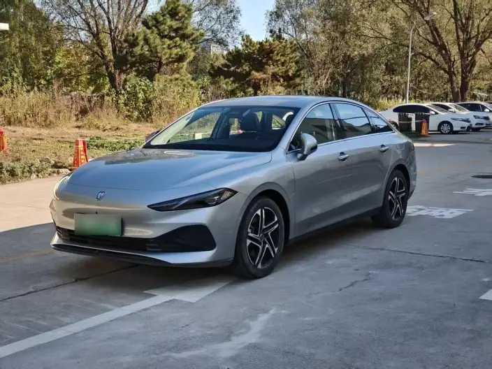 Roewe D7 DMH 2023 Model 125 Ultimate Edition