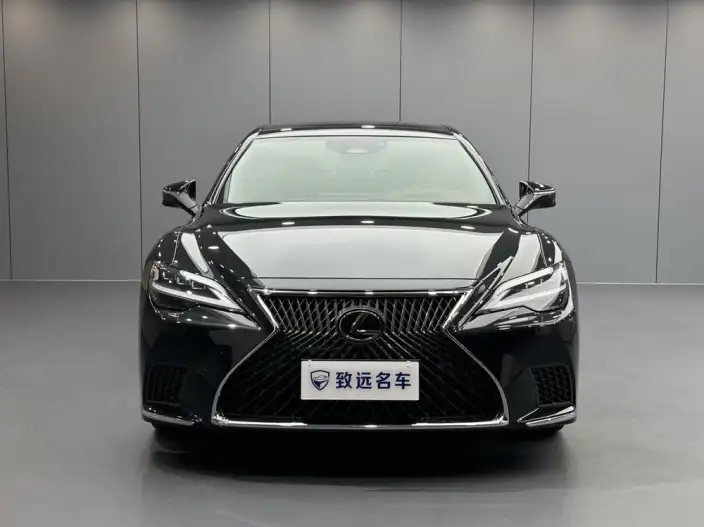 Lexus LS 2024 Model 500h Executive Edition