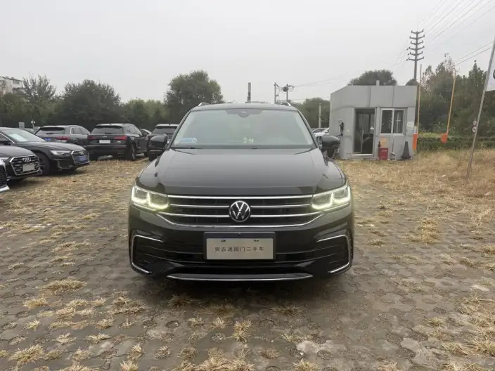 Volkswagen Tiguan L 2023 Model 330TSI 2WD R-Line Ultimate Edition – фото 2