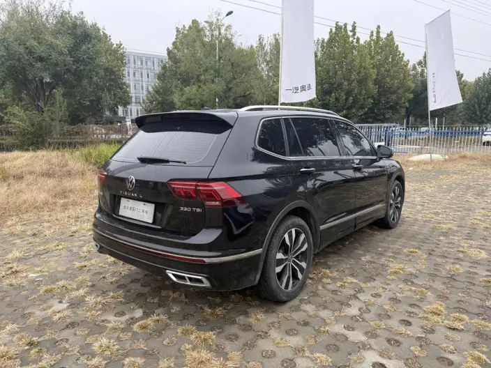 Volkswagen Tiguan L 2023 Model 330TSI 2WD R-Line Ultimate Edition – фото 5