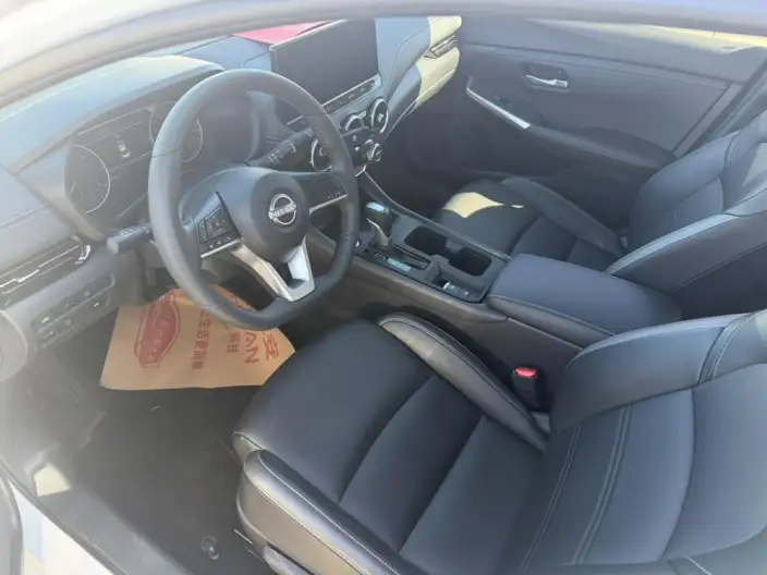 Nissan Sylphy 2023 Model 1.6L CVT Yuexiang Edition – фото 8