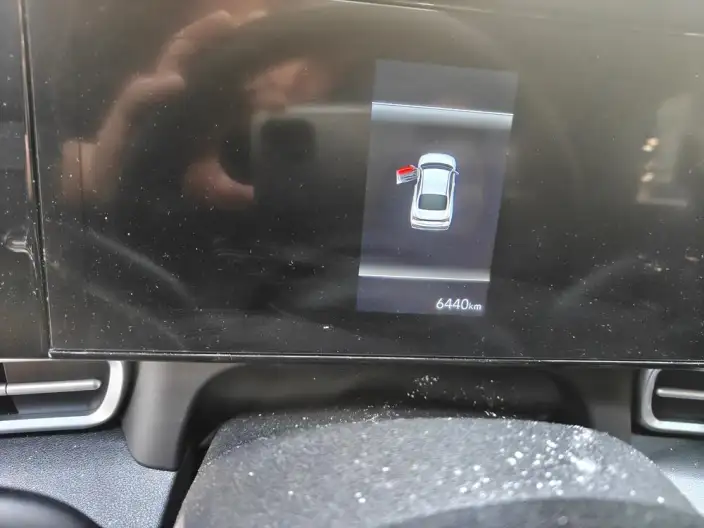 Hyundai Ioniq 2023 Model 1.5L CVT LUX Premium Edition – фото 8