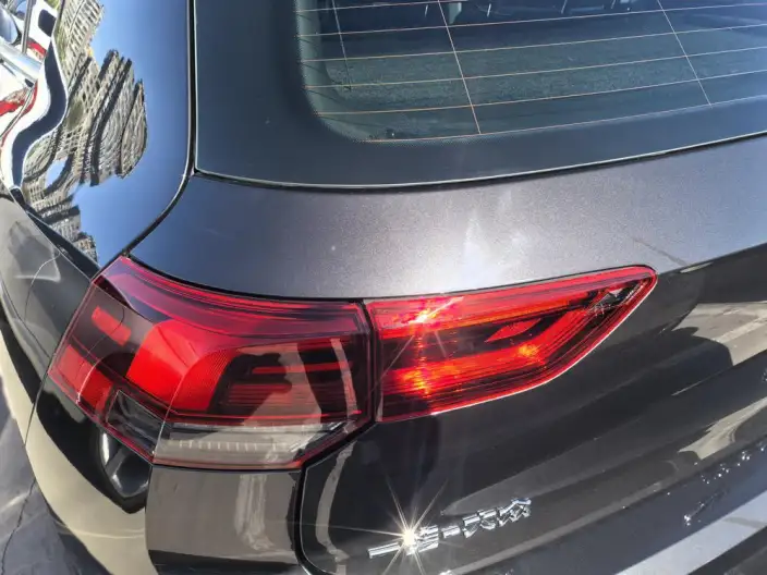 Volkswagen Golf 2021 Model 280TSI DSG Pro – фото 6