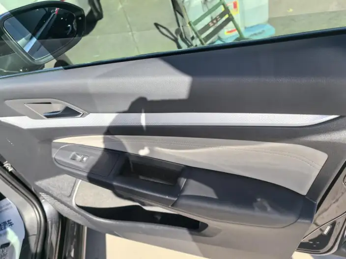 Volkswagen Golf 2021 Model 280TSI DSG Pro – фото 9
