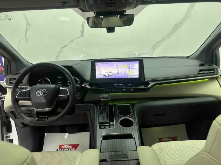 Toyota Sienna 2024 Model Hybrid 2.5L 4WD Premium Edition – фото 10