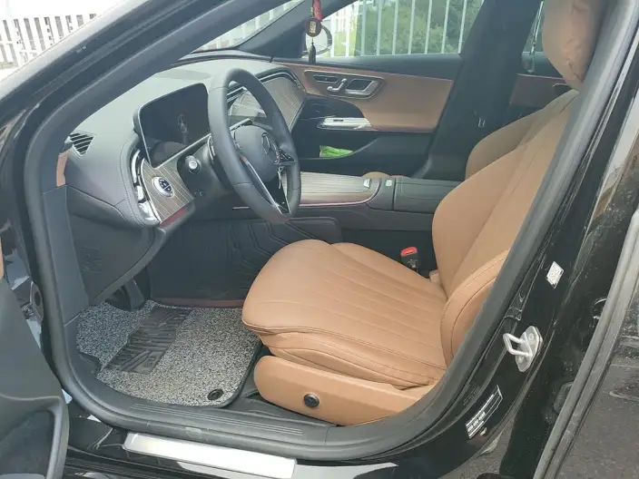 Mercedes-Benz E-Class 2025 Model E 300 L Fashion Model sedan – фото 7