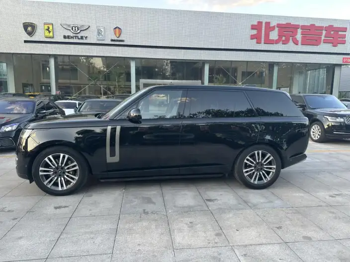Range Rover 2023 Model 3.0 L6 400PS Shengshi Extended Edition – фото 3