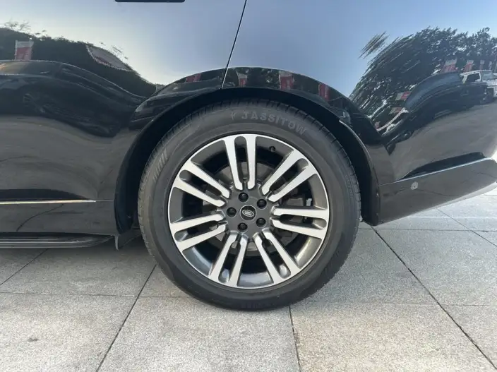 Range Rover 2023 Model 3.0 L6 400PS Shengshi Extended Edition – фото 6