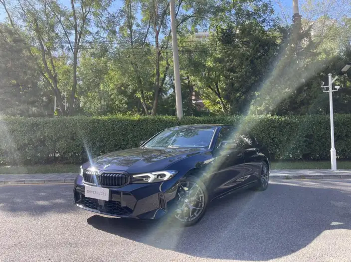 BMW 3 Series 2026 Model 330Li M Sports Night Set – фото 1