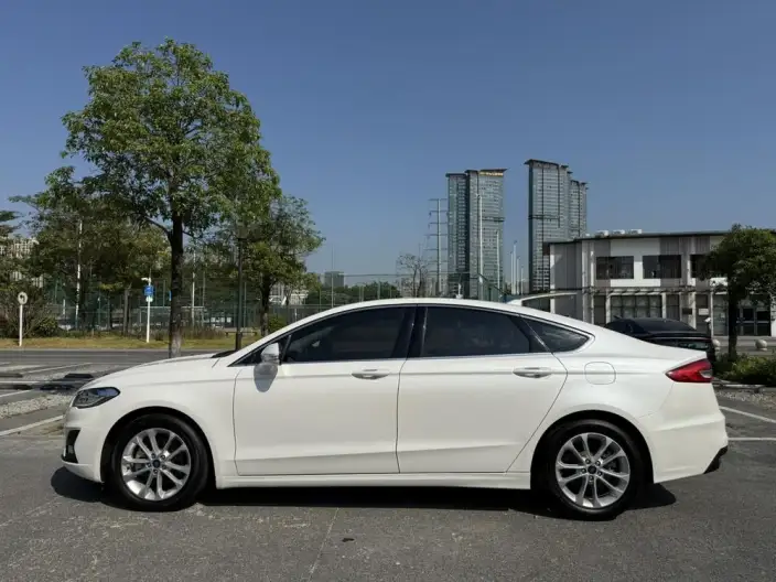 Ford Mondeo 2020 Model EcoBoost 180 Fashion Model – фото 4