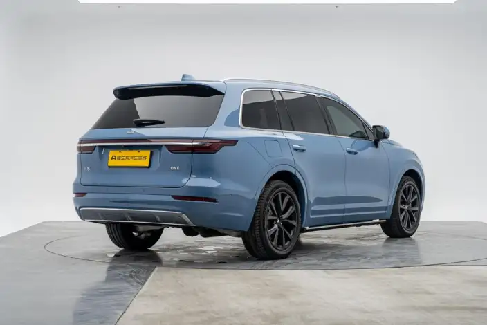 Li Auto ONE 2021 Model Extended Range 6 seat Edition – фото 7