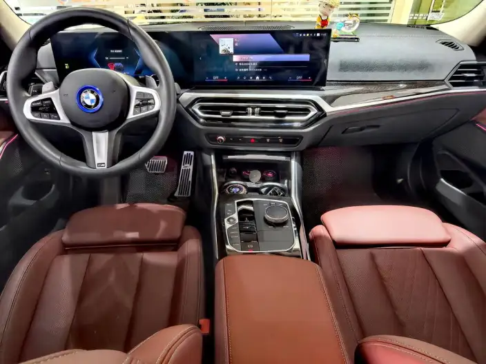 BMW 3 Series 2023 Model 325Li M Sports Set – фото 7