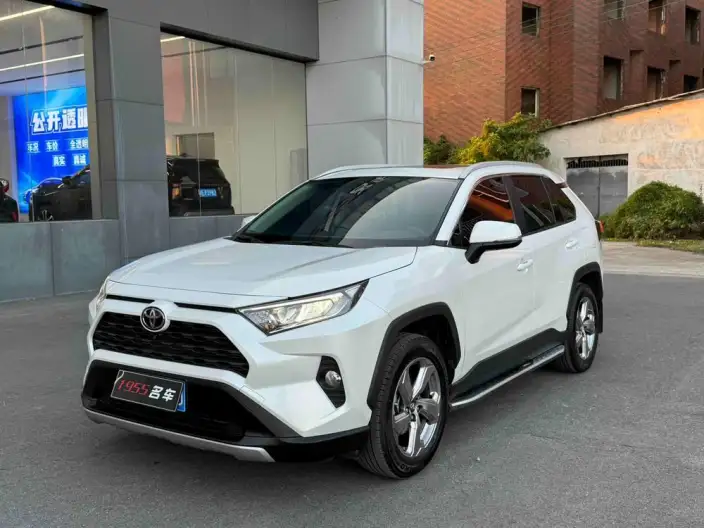Toyota RAV4 2022 Model 2.0L CVT 2WD Fashion PLUS Edition – фото 1