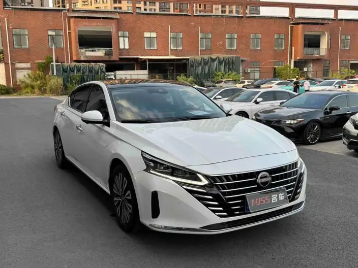 Nissan Teana 2022 Model 2.0L XL-Upr Premium Edition – фото 3