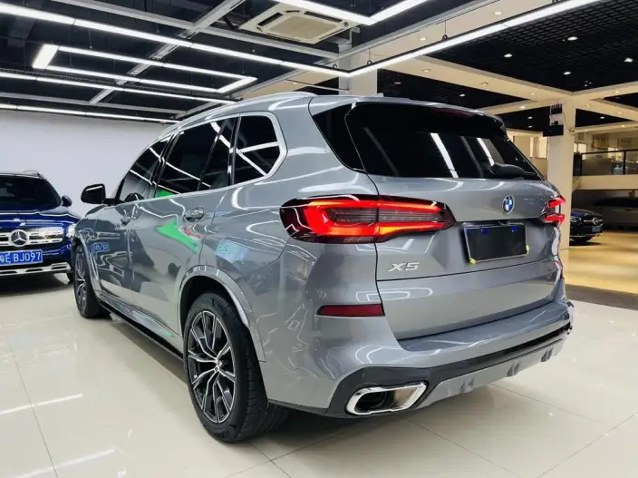 BMW X5 2022 Model xDrive 30Li Exclusive Model M Sports Set – фото 5