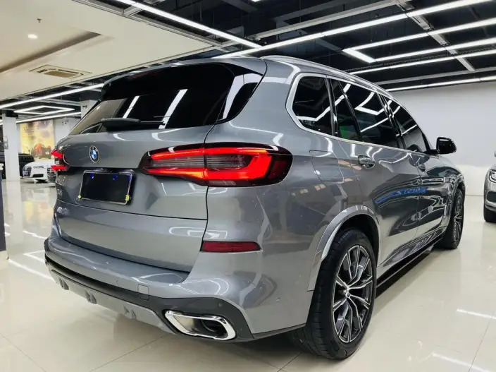 BMW X5 2022 Model xDrive 30Li Exclusive Model M Sports Set – фото 7