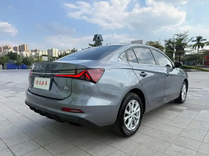 Roewe i5 2026 Model 1.5L CVT Deluxe Edition – фото 7