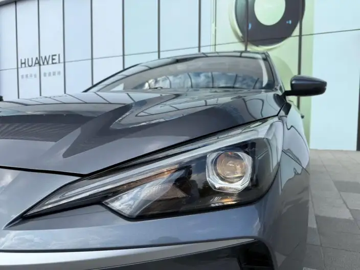 Roewe i5 2026 Model 1.5L CVT Deluxe Edition – фото 9