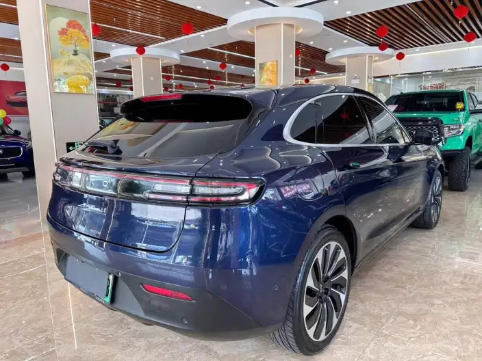 Aito M5 2022 Model Extended Range 4WD Flagship Edition – фото 6