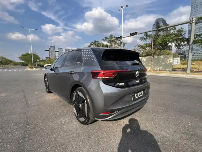 Volkswagen ID.3 2023 Model L Class Model Pure Smart Edition – фото 5