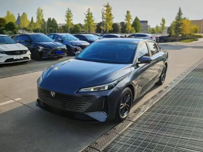 Changan Yida 2023 Model 1.5T GDI Automatic Changxiang Edition – фото 1