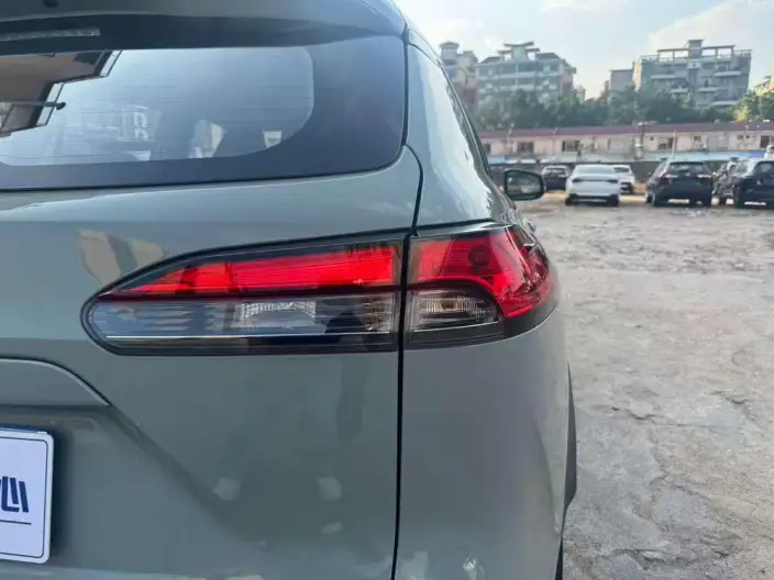 Toyota Corolla Cross 2022 Model 2.0L Ultimate Edition – фото 9