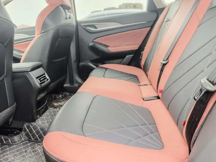 Changan Eado 2022 Model PLUS Blue whale NE 1.4T GDI DCT Noble Model – фото 9
