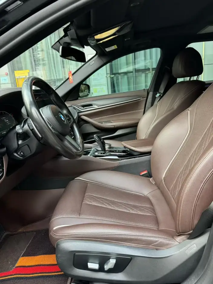 BMW 5 Series 2022 Model 530Li Leading Model M Sports Set – фото 8