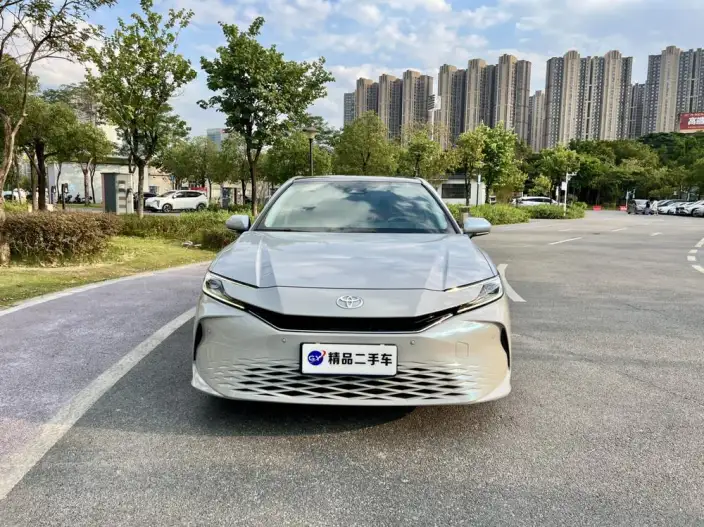 Toyota Camry 2024 Model Hybrid 2.0HG Premium Edition – фото 2