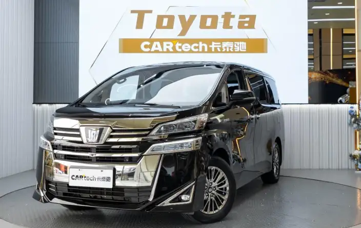 Vellfire 2021 Model Toyota Crown Hybrid 2.5L HV Deluxe Edition – фото 1