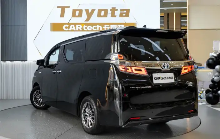 Vellfire 2021 Model Toyota Crown Hybrid 2.5L HV Deluxe Edition – фото 4