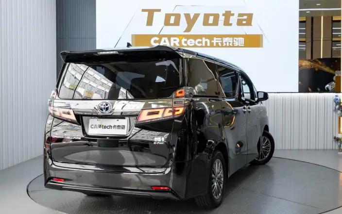 Vellfire 2021 Model Toyota Crown Hybrid 2.5L HV Deluxe Edition – фото 6