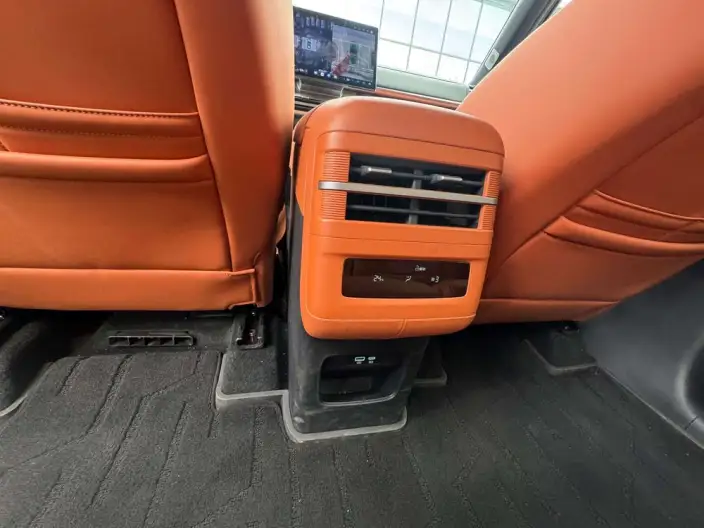 Titan 7 PHEV 2025 Model 190KM 4WD Ultra Edition – фото 9