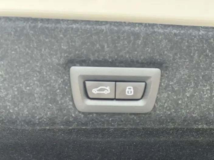 BMW 5 Series 2026 Model 530Li Leading Model M Sports Set – фото 6