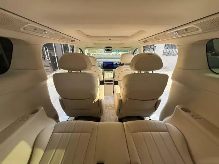 VOYAH Dreamer PHEV 2024 Model Ultra-long Endurance Superior Edition – фото 7