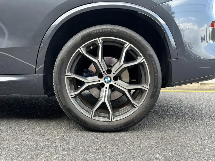 BMW X5 Imported 2022 Model xDrive40i Exclusive Model M Sports Set – фото 5