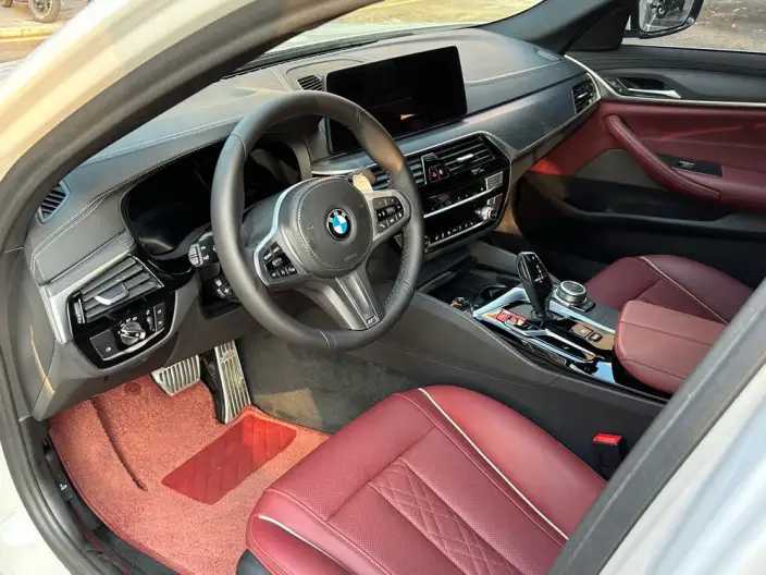 BMW 5 Series 2022 Model Facelift 530Li Leading Model M Sports Set – фото 10